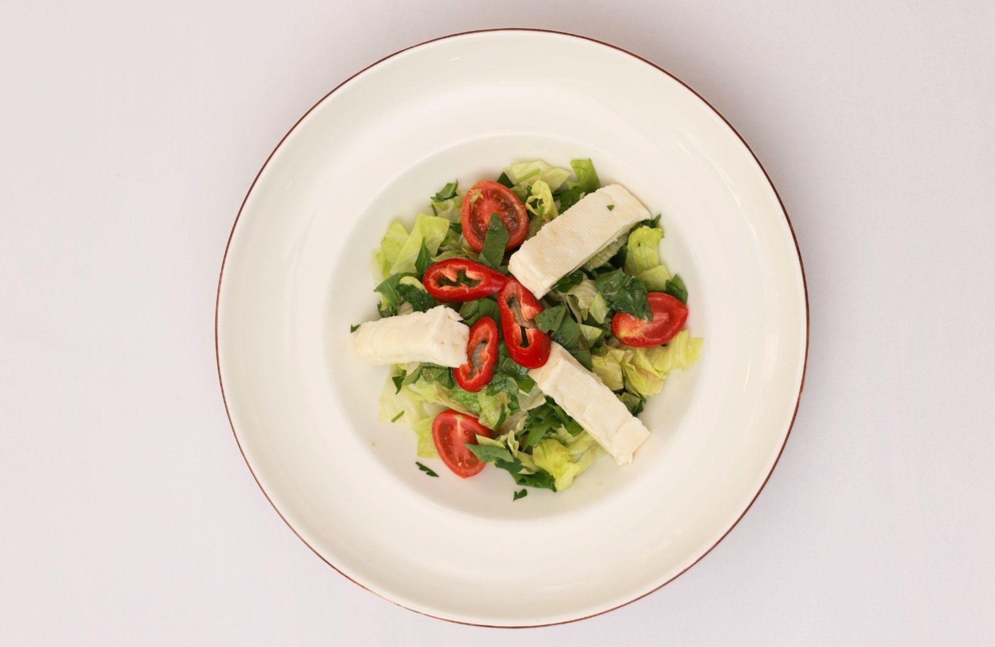  Bahçe Yeşillikleri Salatası