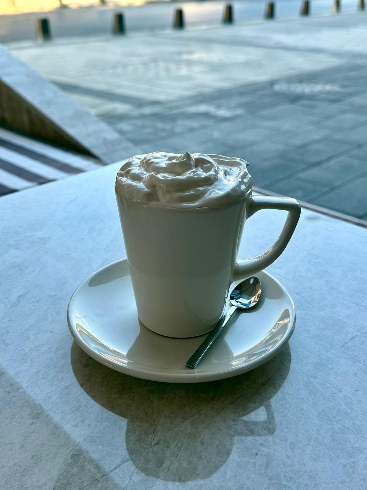 WHİTE MOCHA