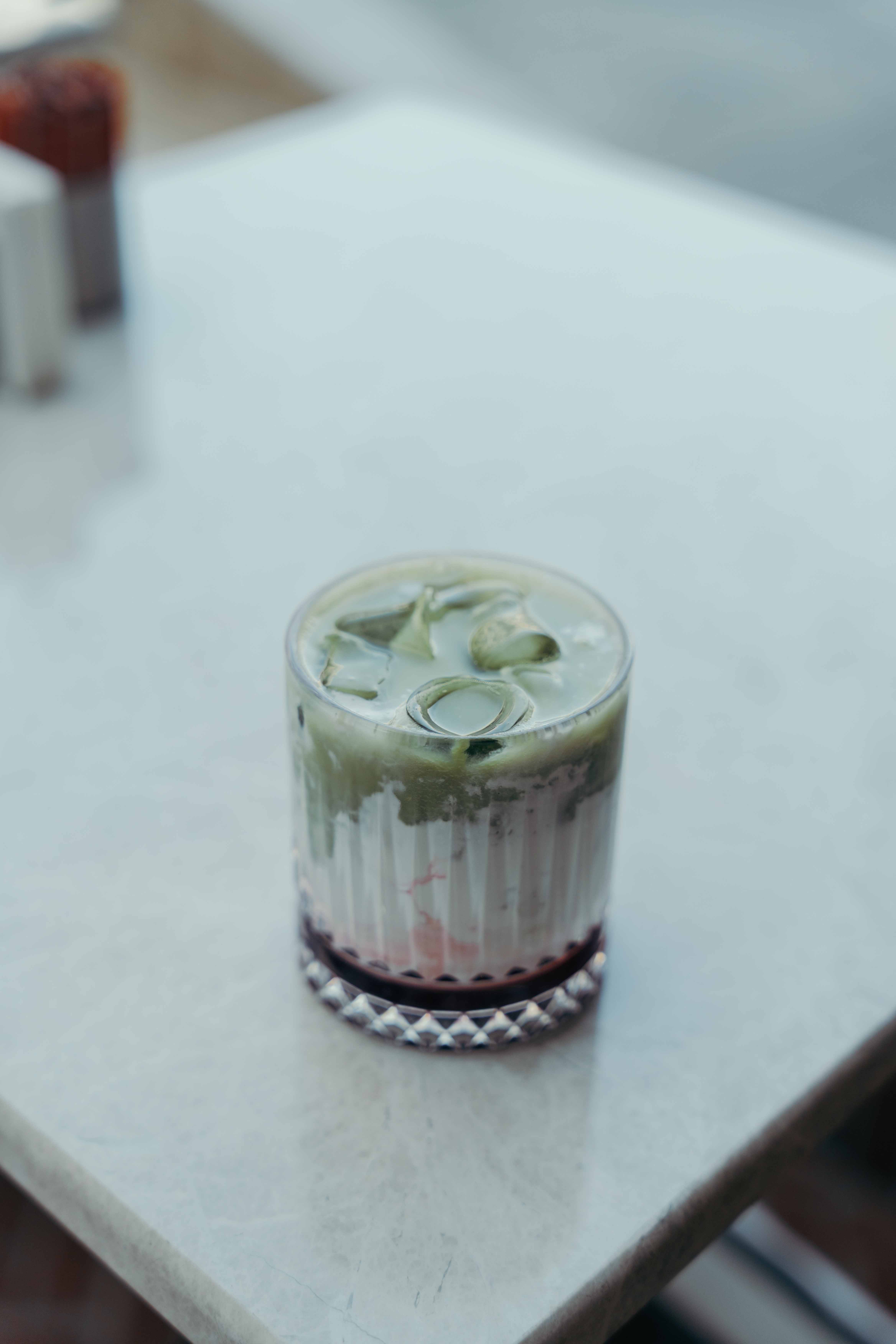 İCED STRAWBERRY MATCHA LATTE