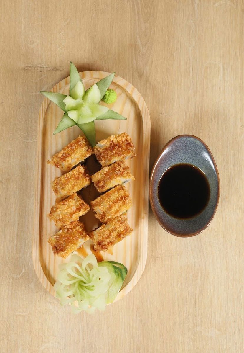 Hot Salmon Roll