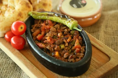 Kiremit Güveç Et